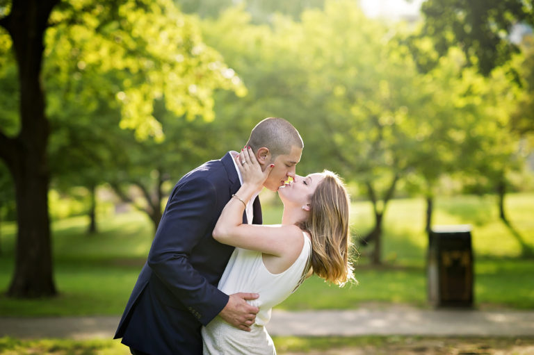 couple kissing