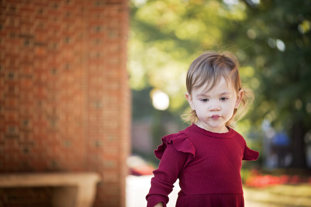 portrait of little girl in Saratoga Springs NY